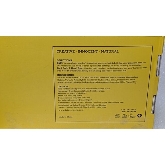 Daisy Encens 5 pak Dino Egg Bath Bombs with Toys For Kids - Picture 3 of 3